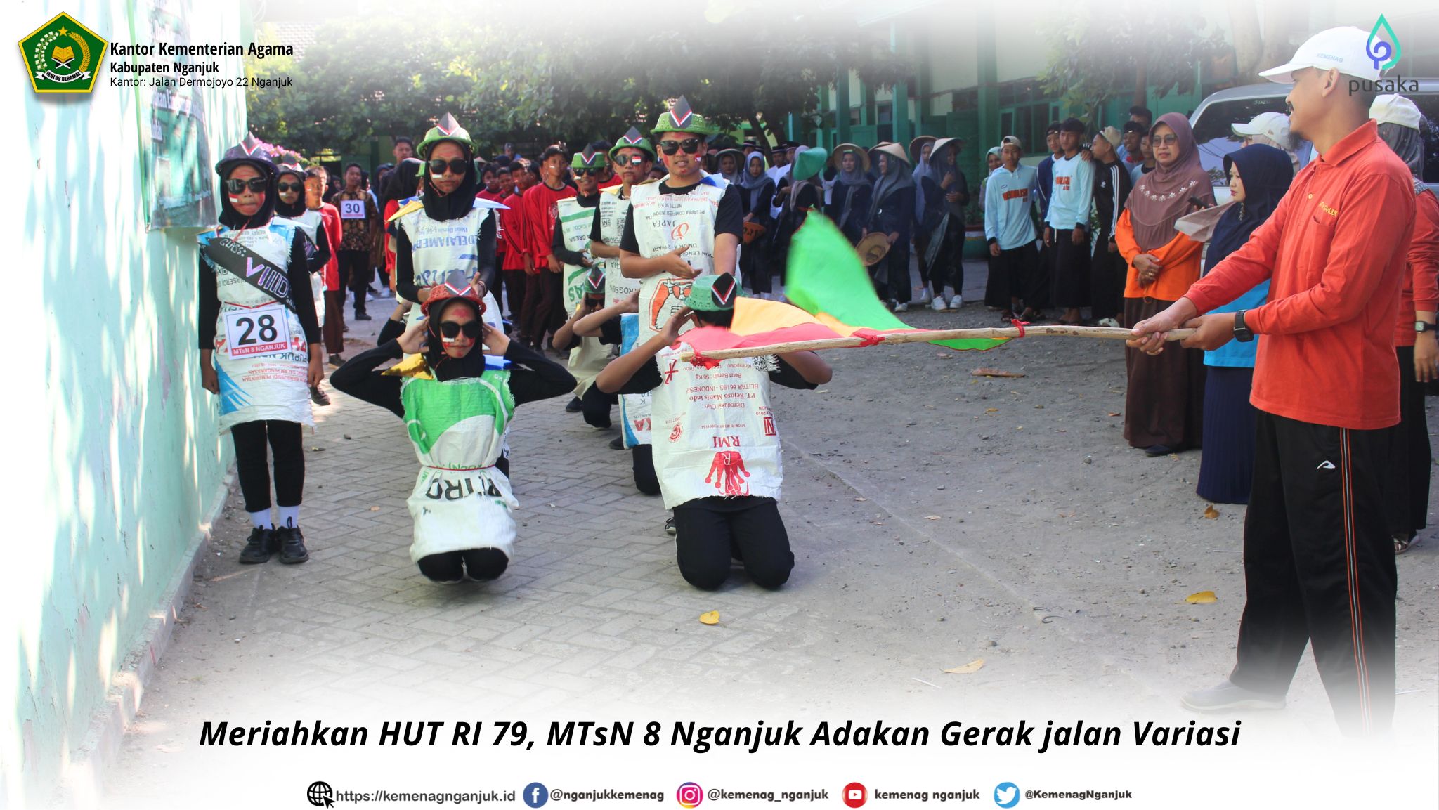 Meriahkan HUT RI 79, MTsN 8 Nganjuk Adakan Gerak jalan Variasi