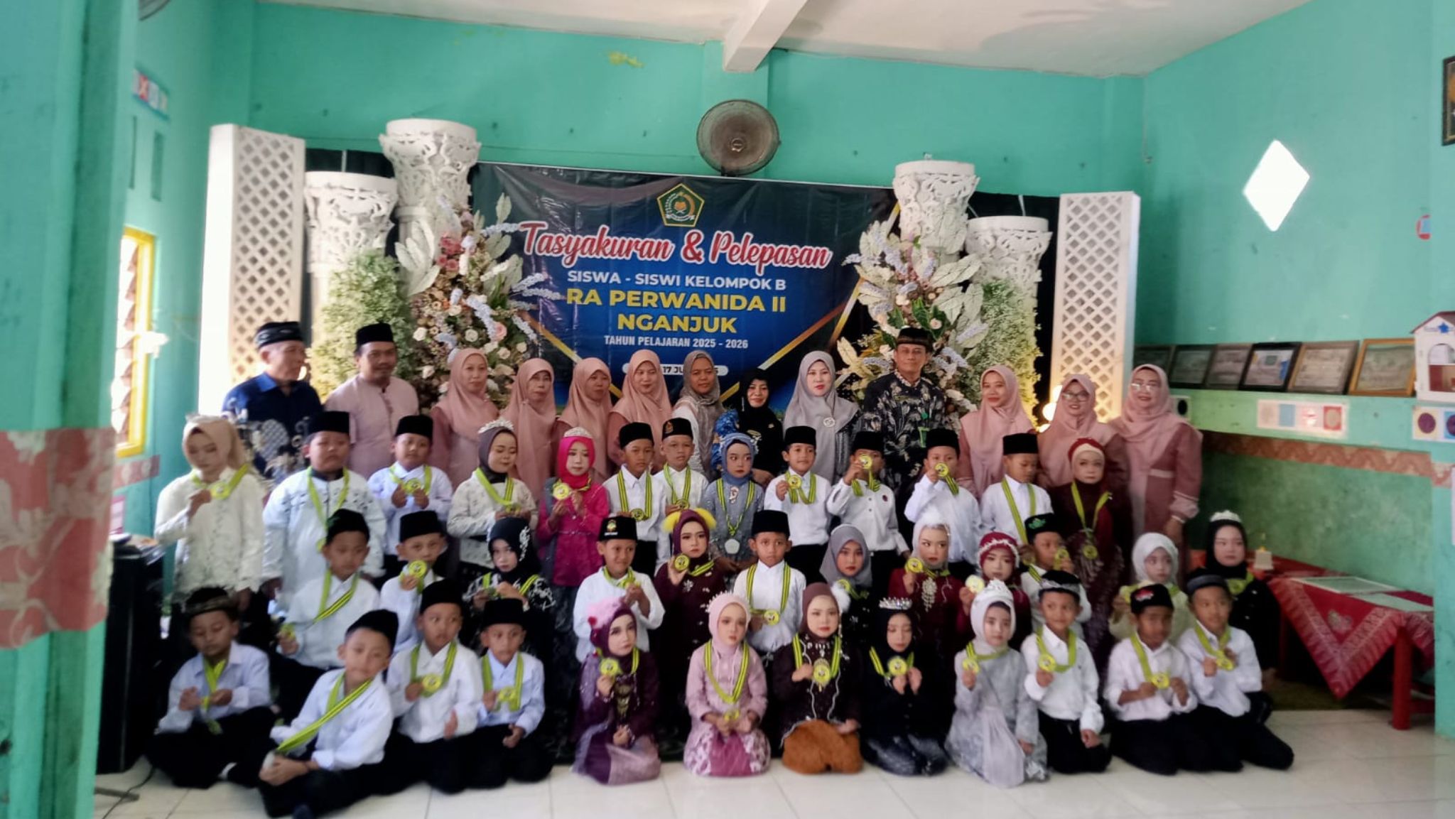 TASYAKURAN DAN PELEPASAN SISWA-SISWI RA PERWANIDA II NGANJUK TAHUN AJARAN 2025/2026  